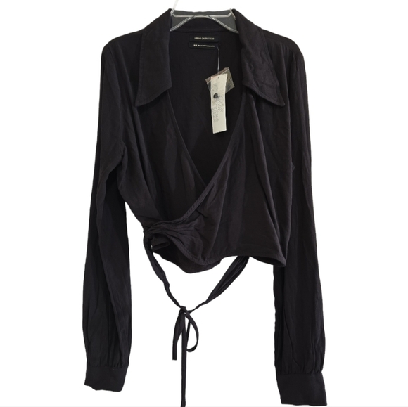 NWT Urban Outfitters Black Bea Wrap Blouse Long Sleeve Medium - Picture 2 of 9